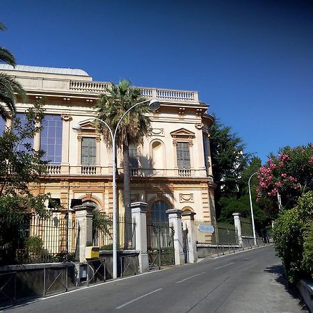 Villa Du Chateau Niza Exterior foto